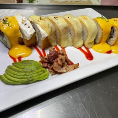 Tres Quesos Roll