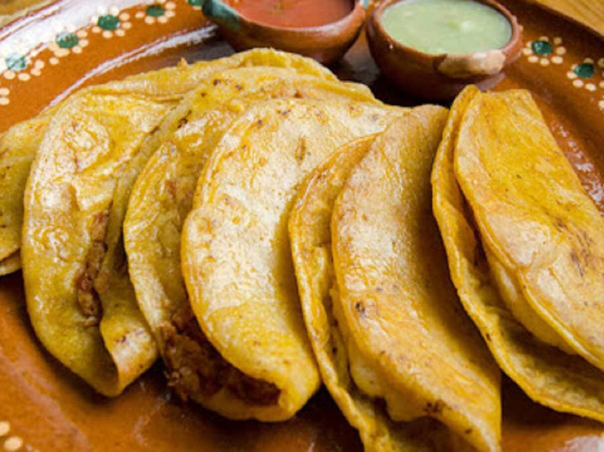 Tacos de Canasta la Tradición Suc Los Pinos