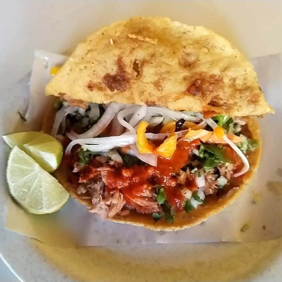Gordita de Carnitas