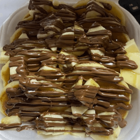 WAFFLE PLATANO CON LECHERA