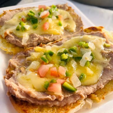 Molletes Montados