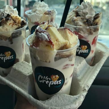 Fresas con crema y  Cheesecake Frambuesa