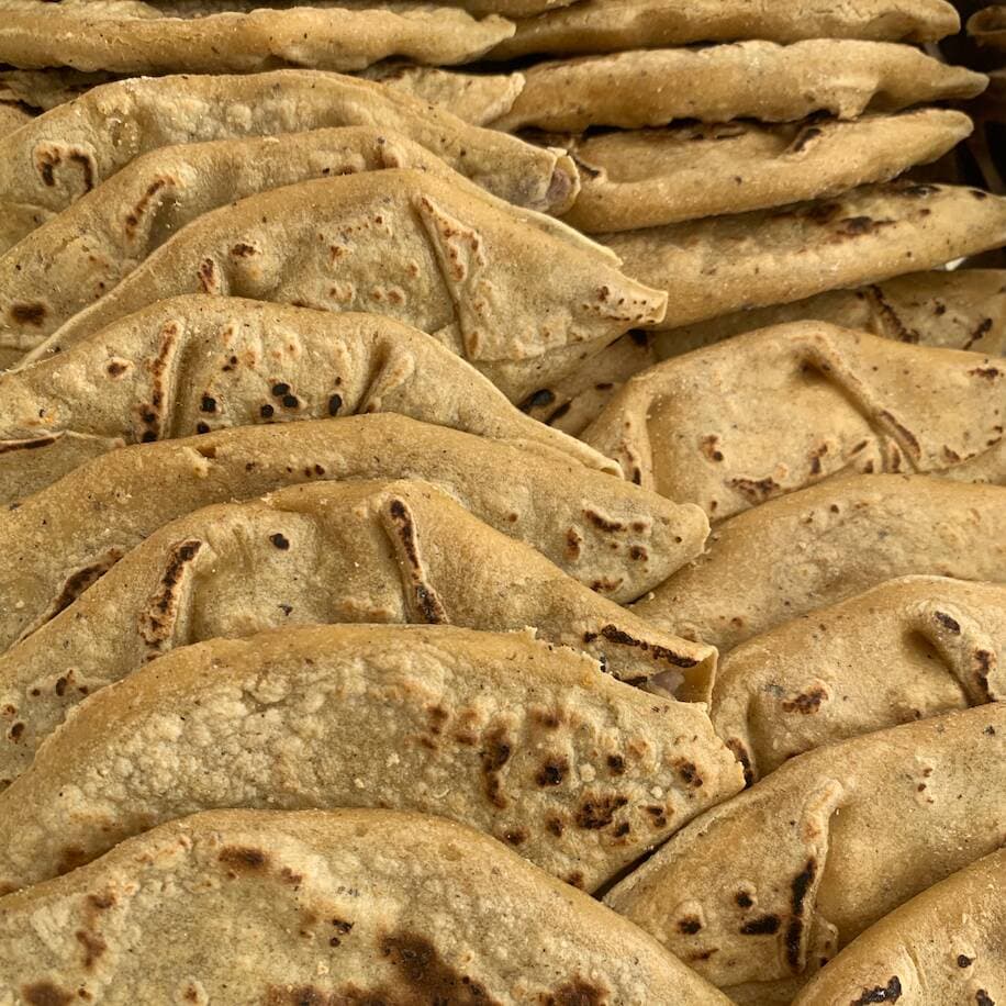 Docena de Tlacoyos de Frijol