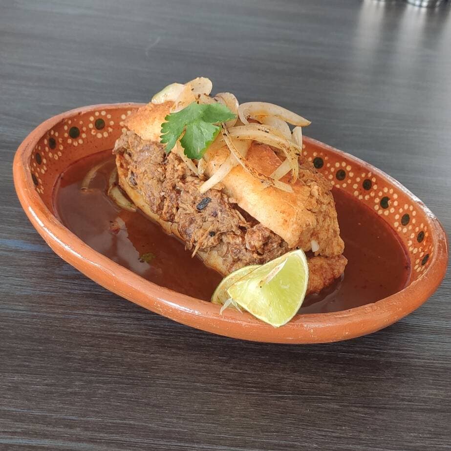 1 BARBATORTA + 1 TACO BARBACOA + 1 AGUA FRESCA