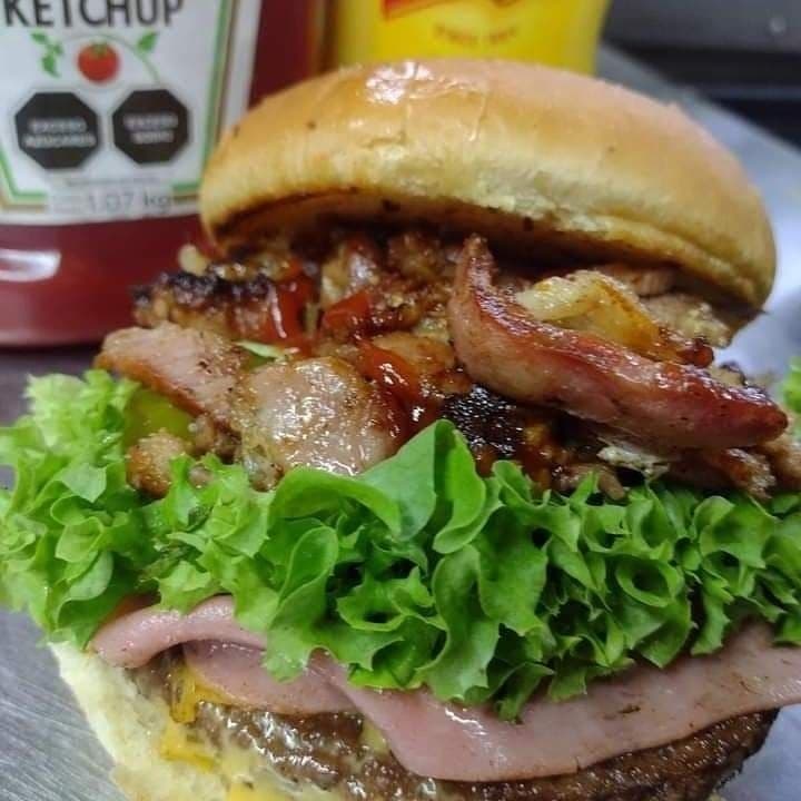 Combo Hamburguesa Tocino + Papas