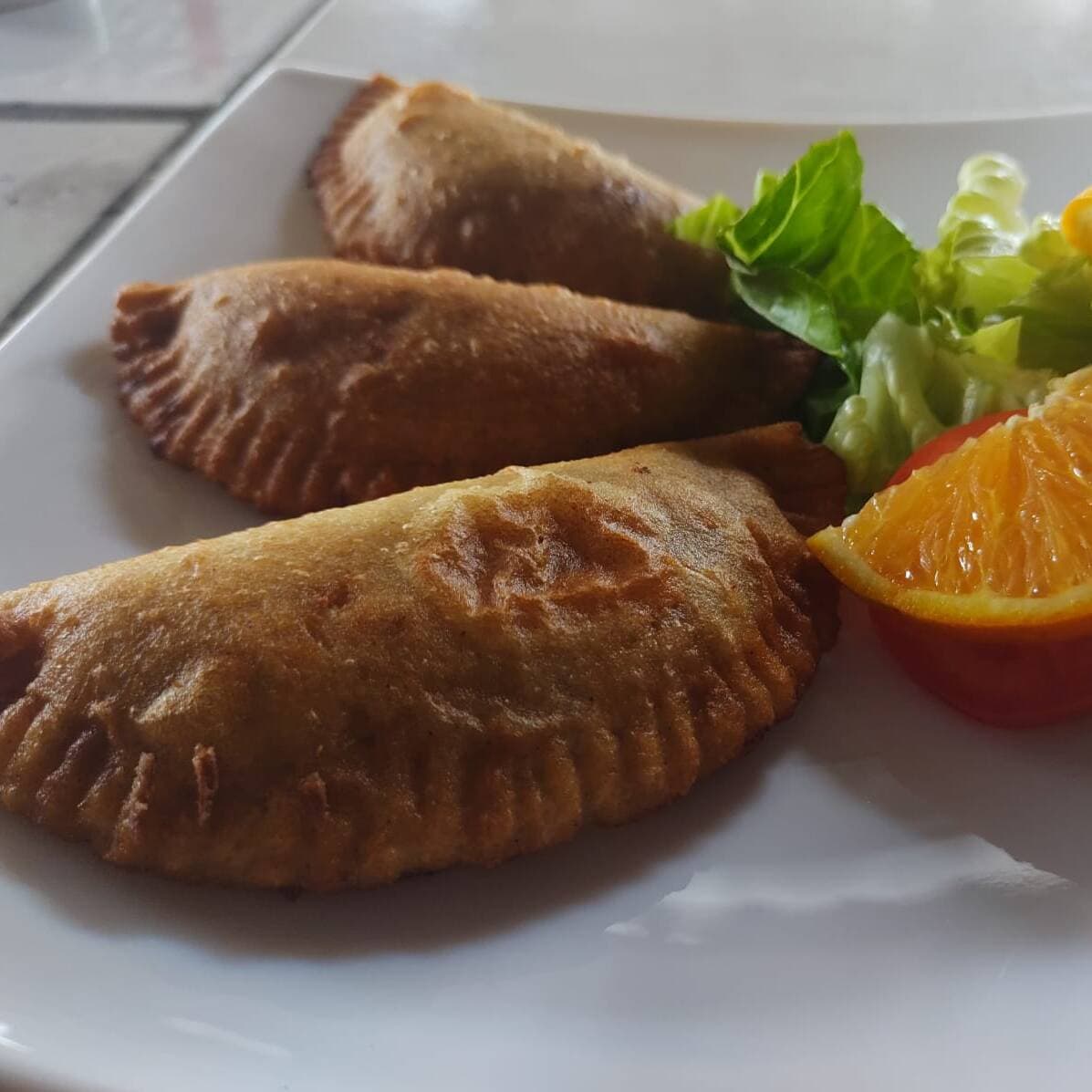 Orden de Empanadas 3 pzs + Naranjada 1L