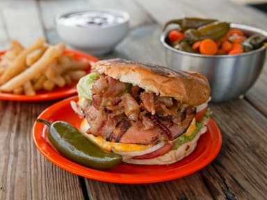 Combo Individual: Burger Tocino + Pepsi + Papas