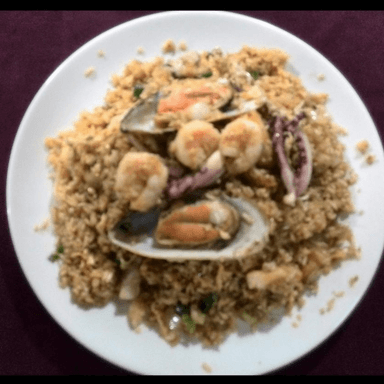 Arroz Frito con Mariscos medio