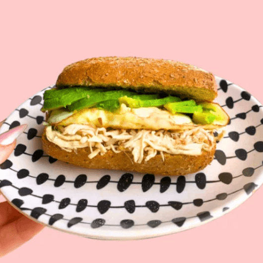Sándwich Pollo, Huevo y Palta