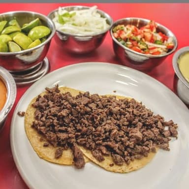 5 Tacos de Maíz Arrachera + Coca