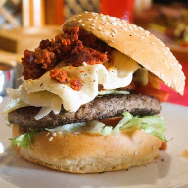Hamburguesa con Choriqueso