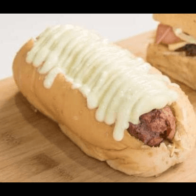 Perro Suizo con .mozarella