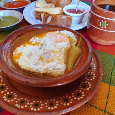 1/2 Orden de Huevos a la Cazuela