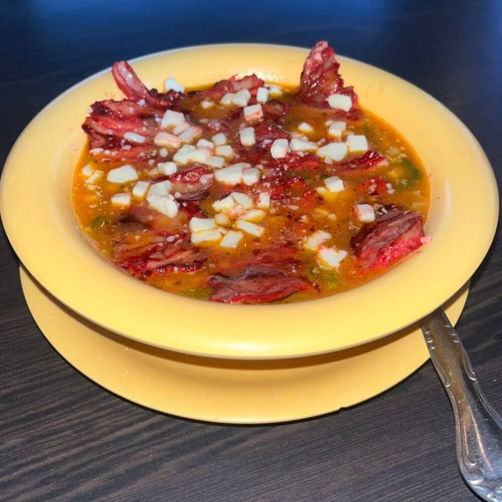 Frijoles Especiales Con Trompo y Queso