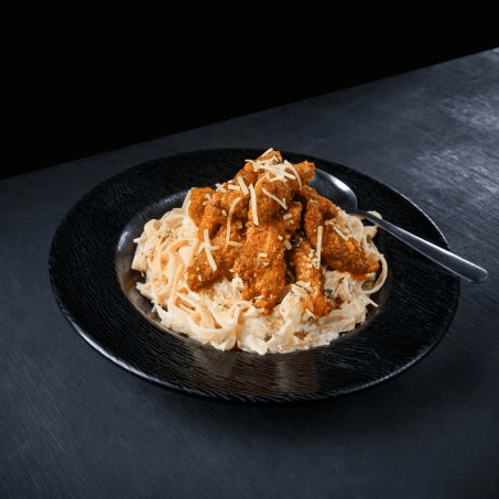 Fettuccine Alfredo con Pollo Media Orden