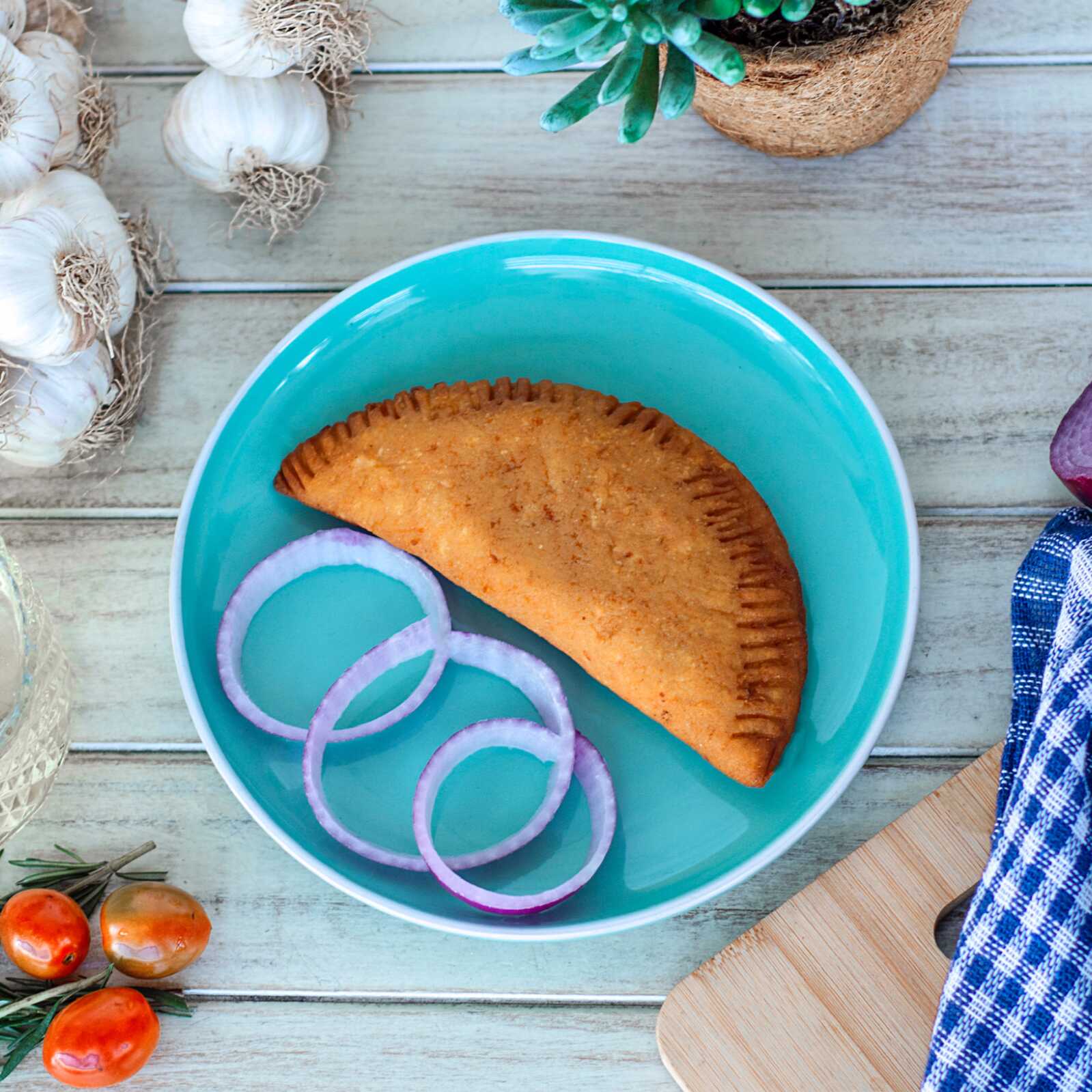 Empanada de Pollo o Carne