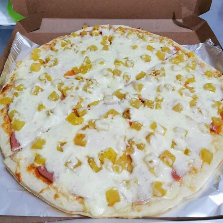 Pizza Personal 4 porciones hawaiana