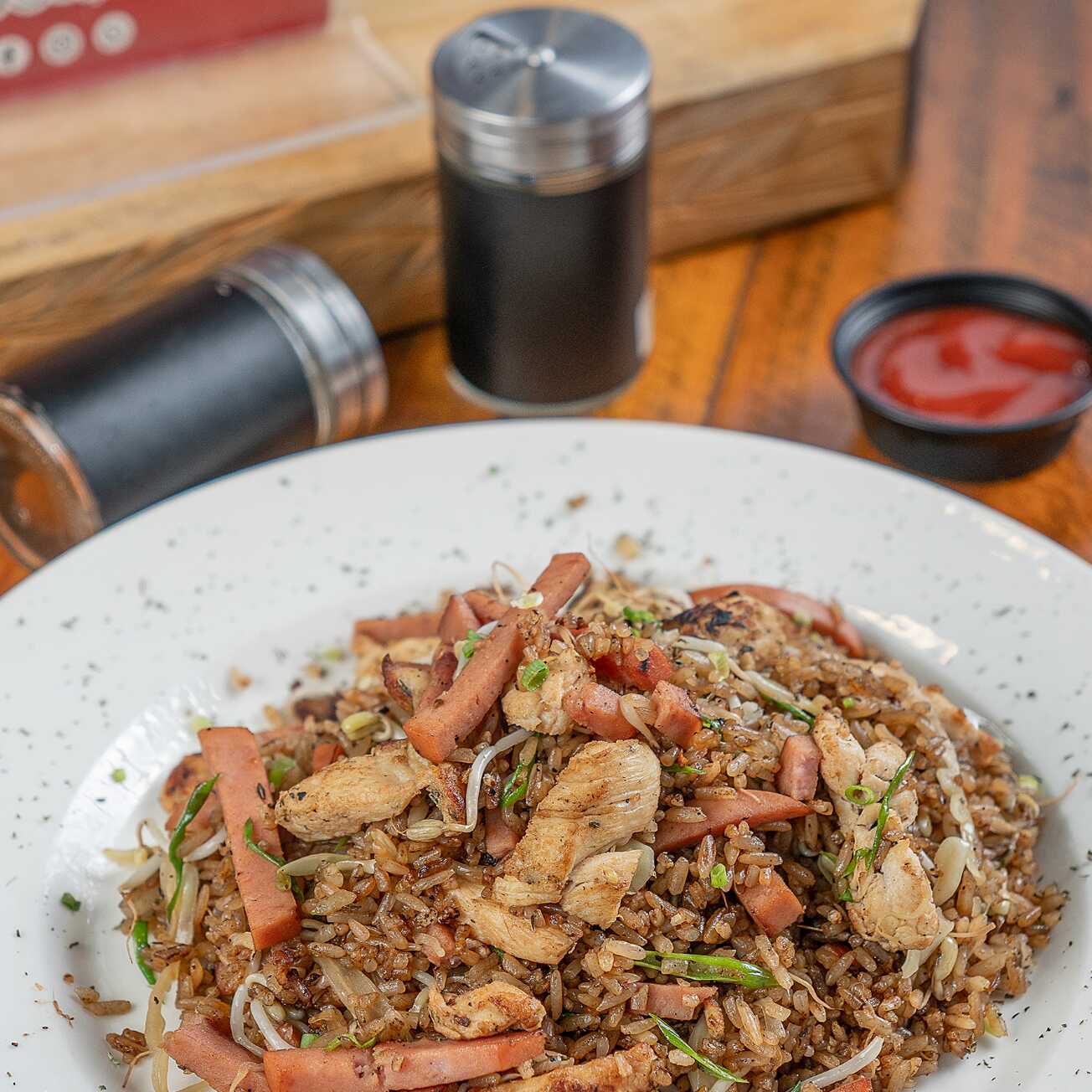 Arroz Chino con Pollo y Cerdo Grande
