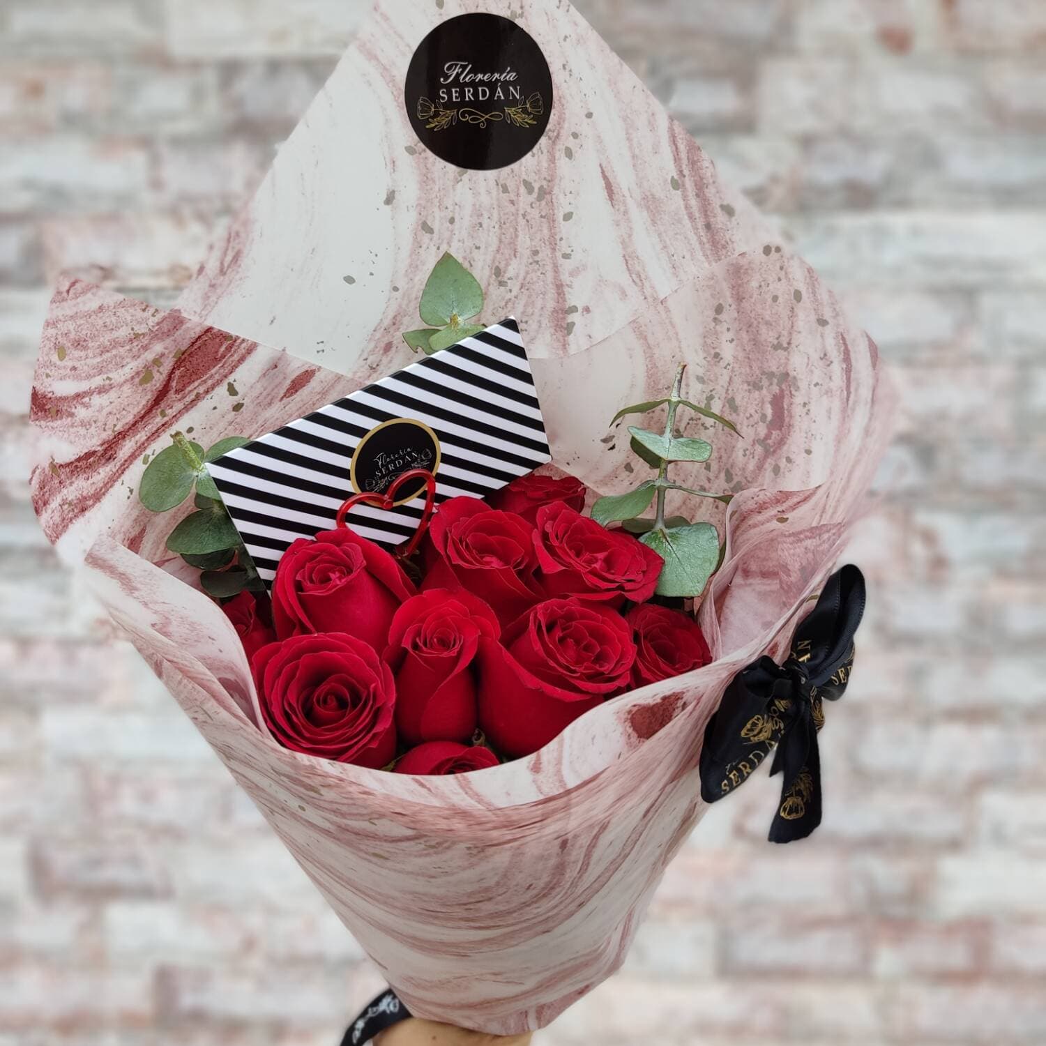 12 Rosas