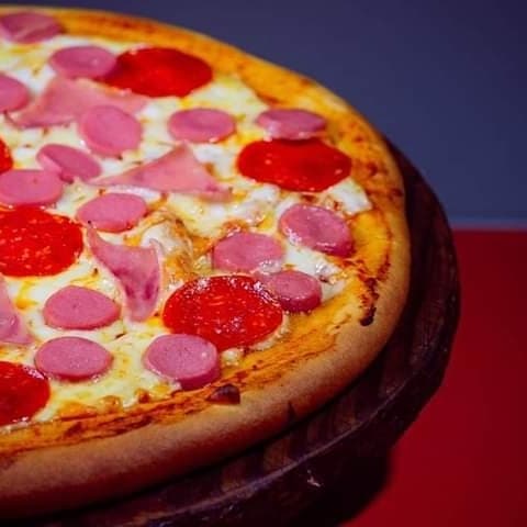 Pizza Carnes Frías Grande