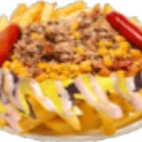 Salchipapa de Pollo Desmechado