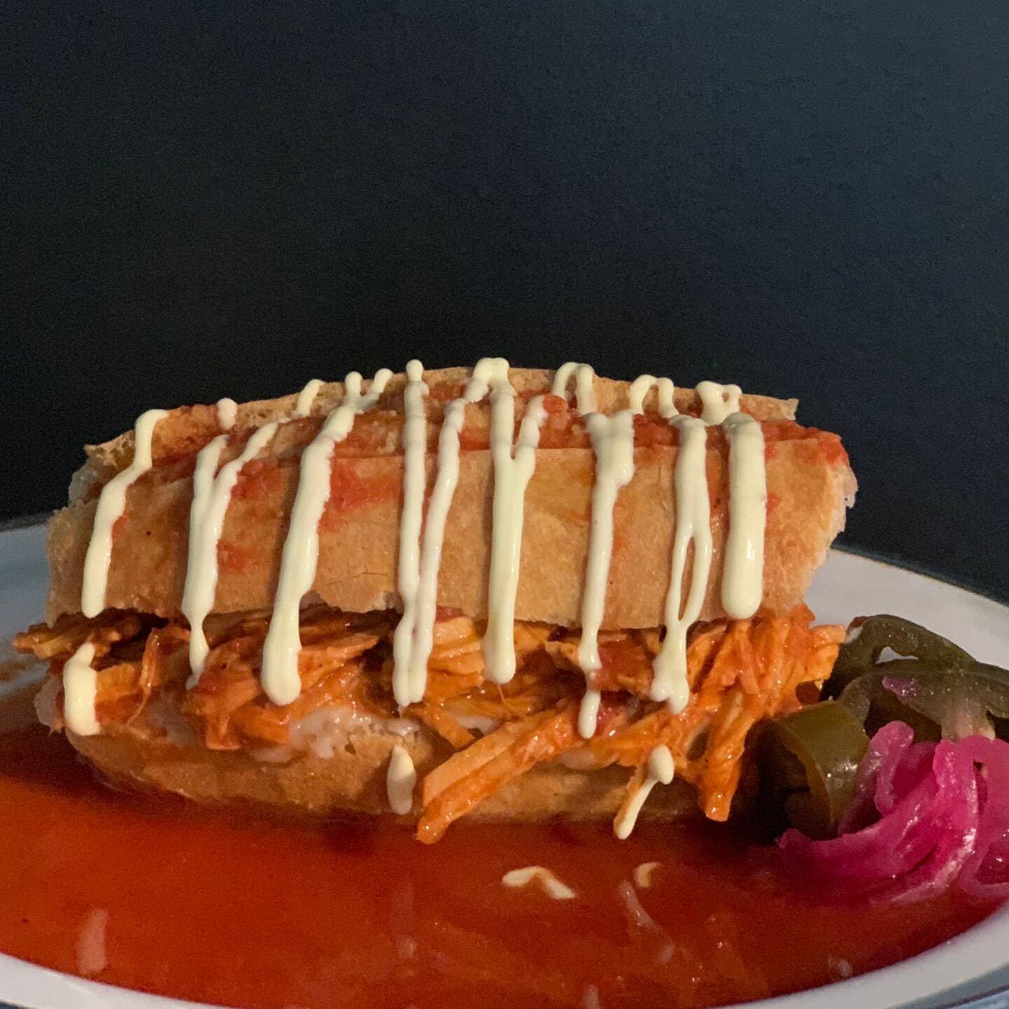 Lonche Bañado de Cochinita