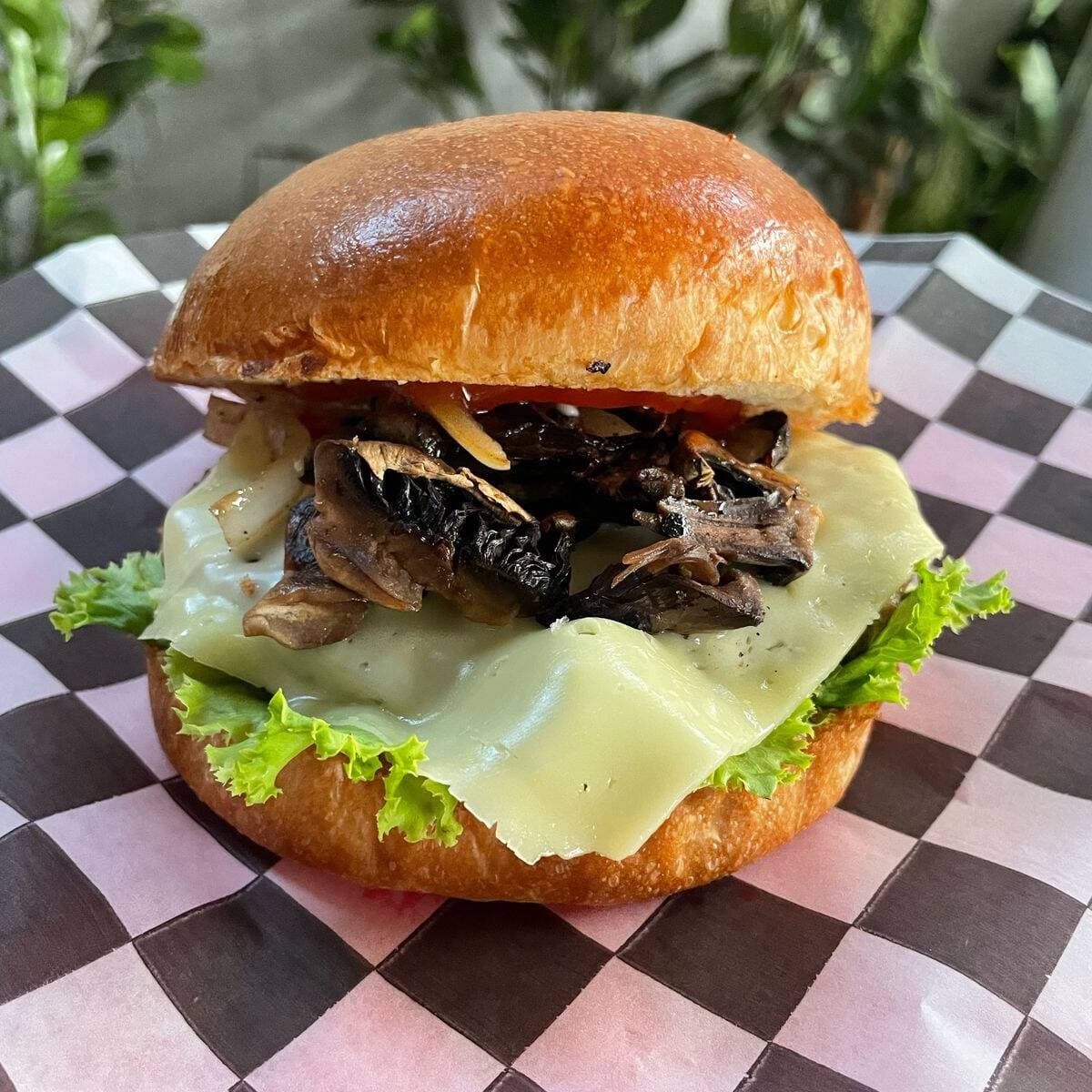 Hamburguesa con Champiñones