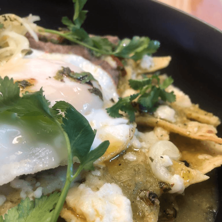 Chilaquiles Sencillos con Huevo