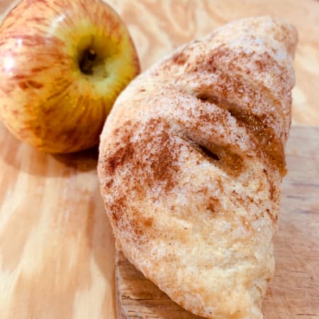 Empanada de Manzana Canela