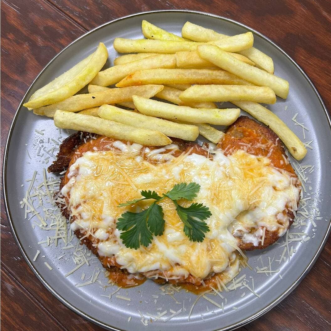 PECHUGA DE POLLO PARMESANA