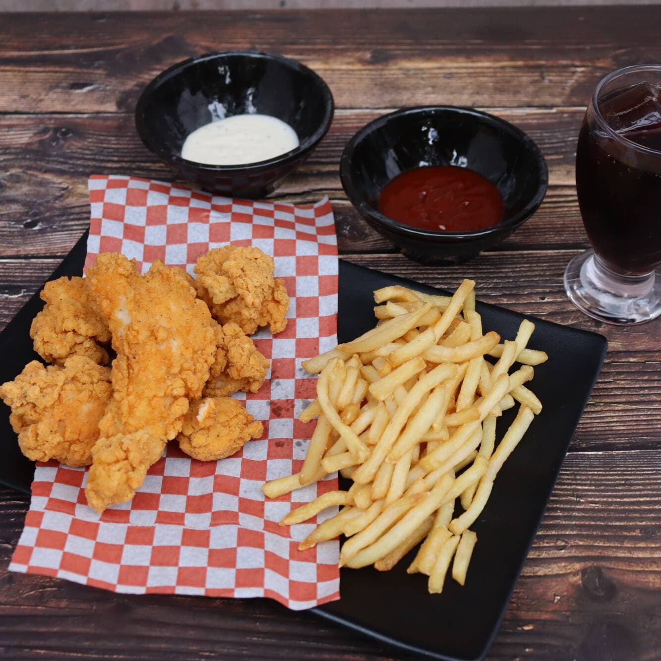 Combo Boneless, Papas y Refresco