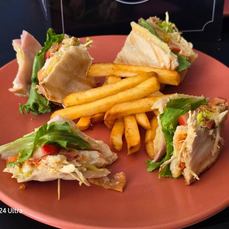 CLUB SANDWICH