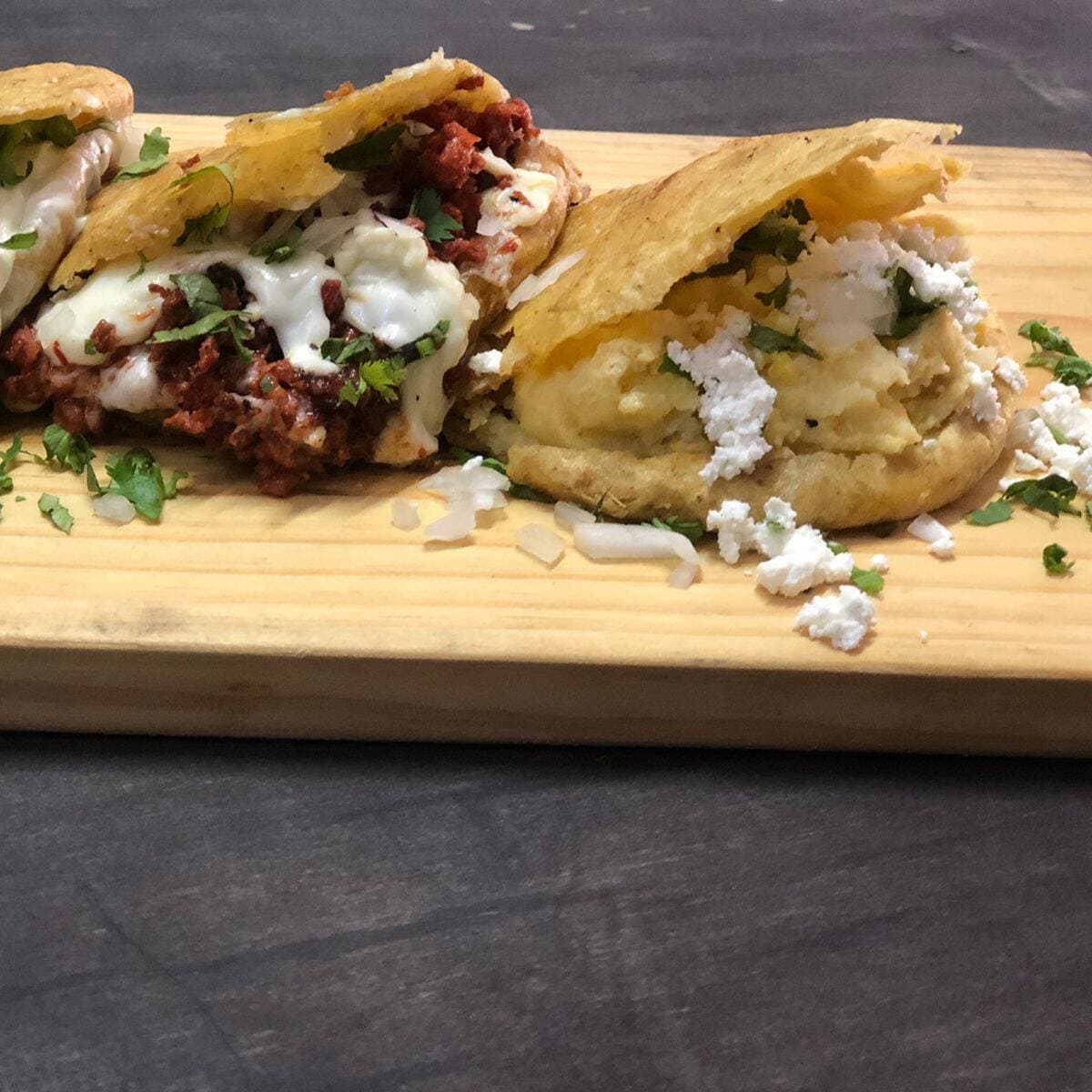 Gordita Chilanga de Guisado