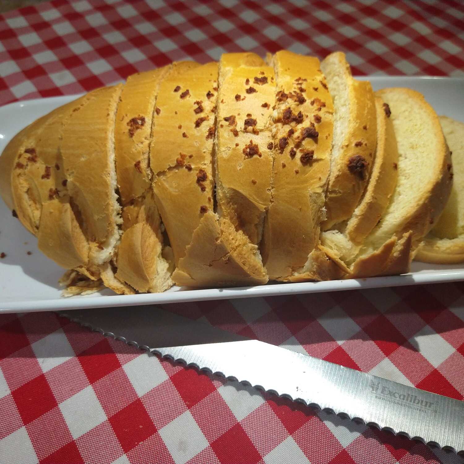 PAN ALIÑADO CON TRES QUESOS