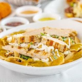 Chilaquiles con Pollo