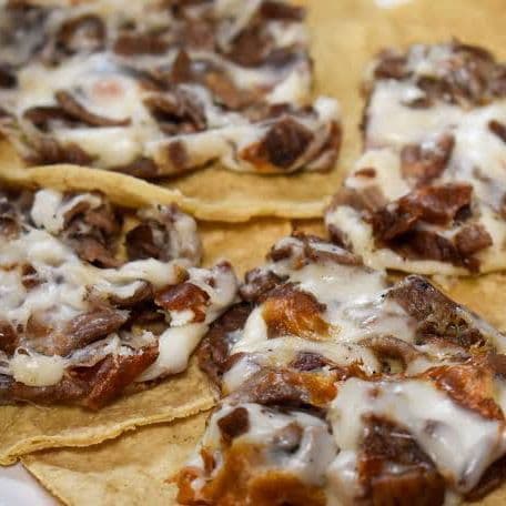 Orden de Tacos de Bistec de Res con Queso