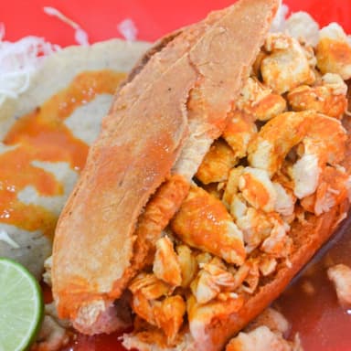 Torta Ahogada de Pollo Tamaño Normal