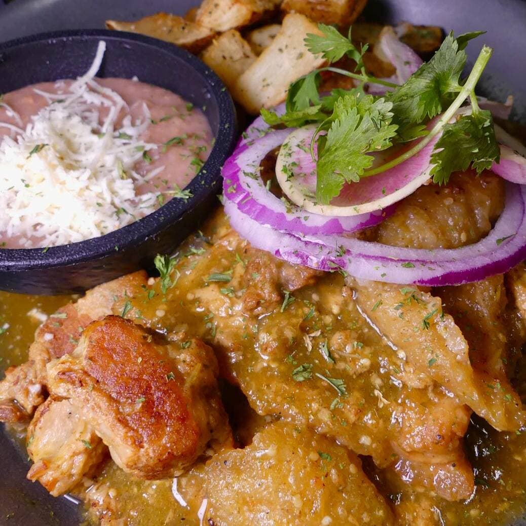 Chicharron en Salsa Verde