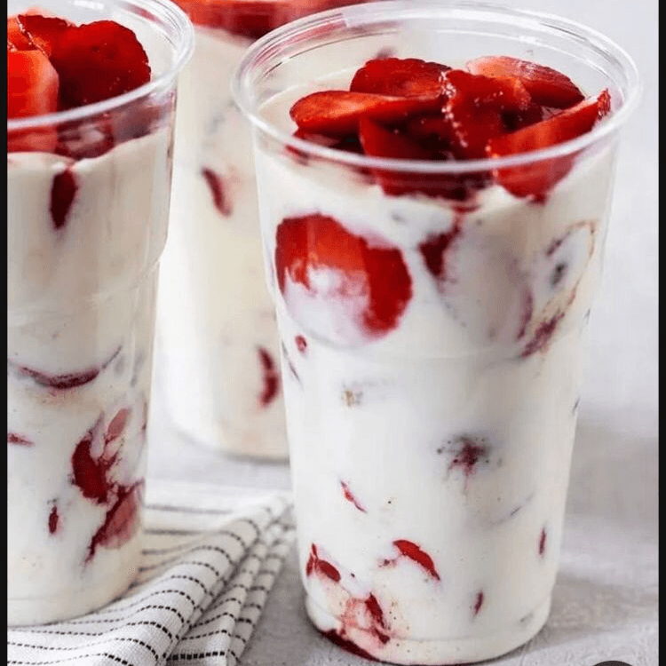 Fresas con crema vaso (16 Oz). Mega