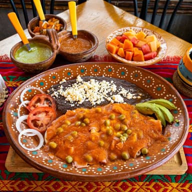 Huevos Motuleños