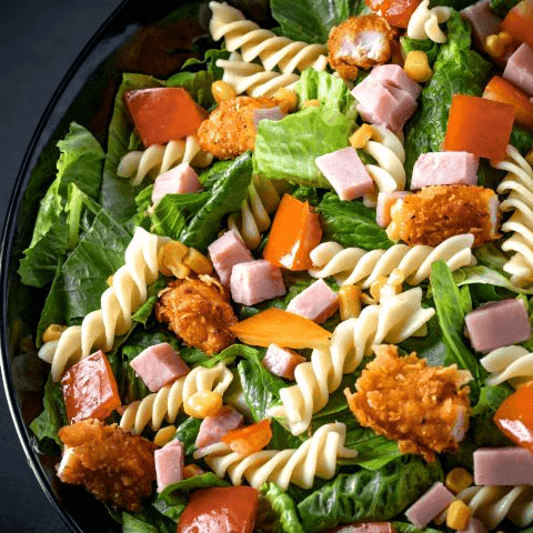 Ensalada con Pasta y Pollo