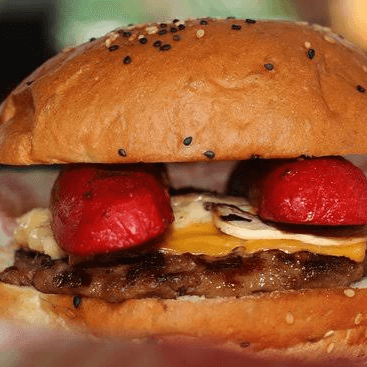 Hamburguesa con Salchicha Roja