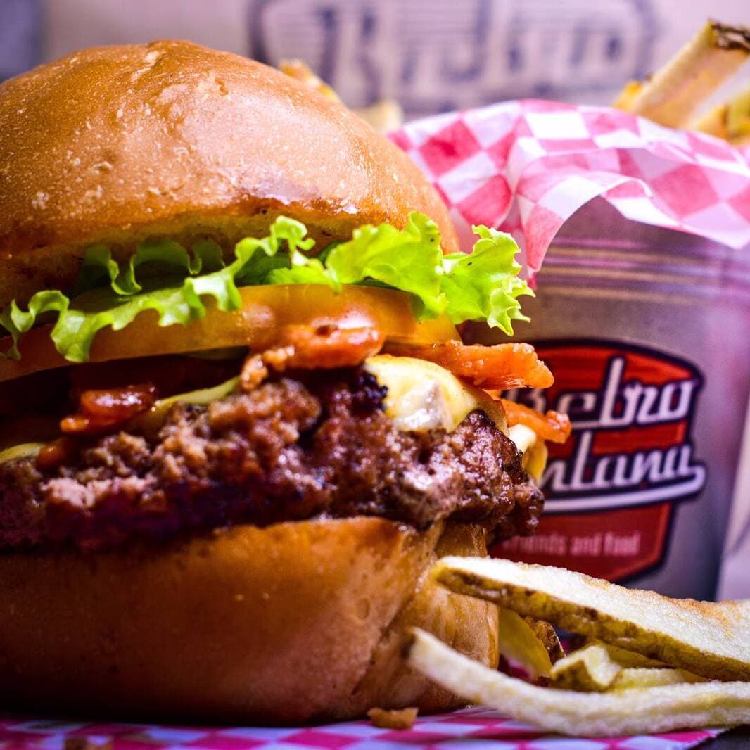 Burger Parrillera Especial + Acompañante