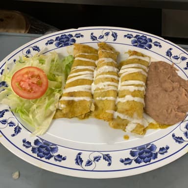 COMBO 2 Ordenes de Enchiladas Verdes + 2 Bebidas