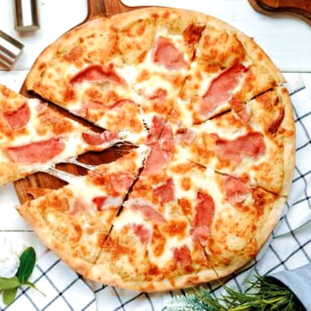 Pizza individual de jamón