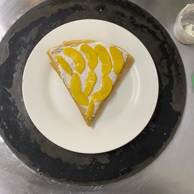 Crepa de Duraznos  y Lechera
