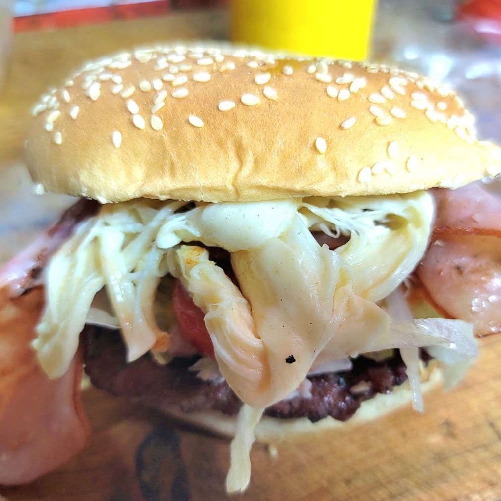 Hamburguesa con Queso Oaxaca