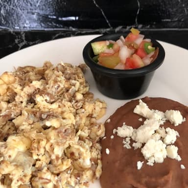 Huevos con Machaca