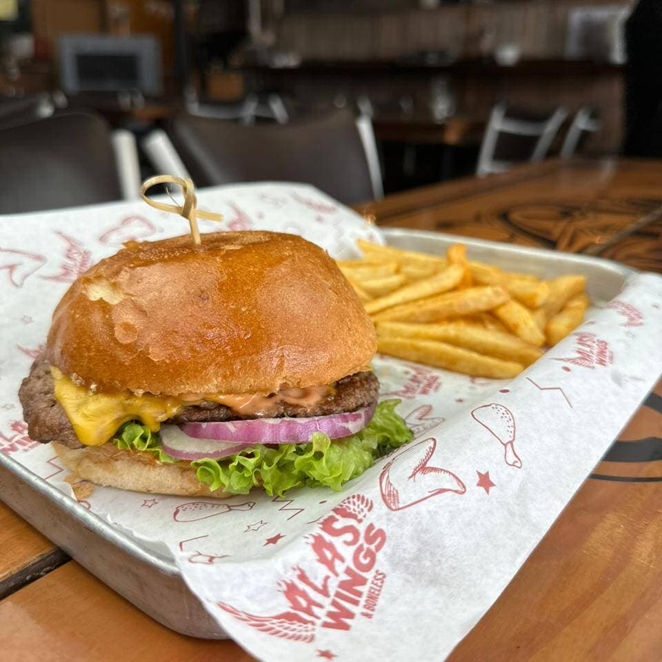 Burger Clasica (Con Papas)