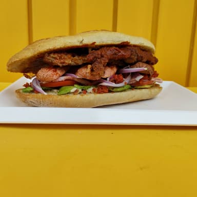 Lonche Cubano